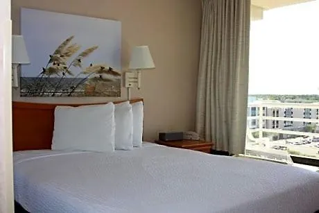 Four Sails Resort Virginia Beach