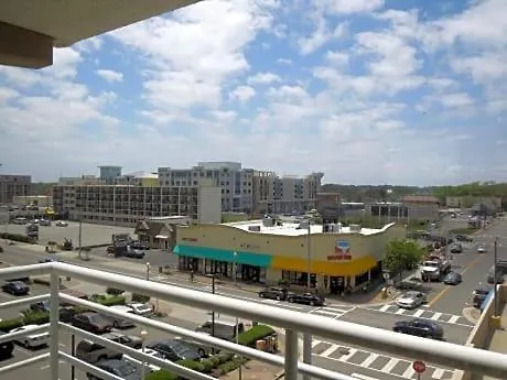 Apartment Four Sails Resort Virginia Beach